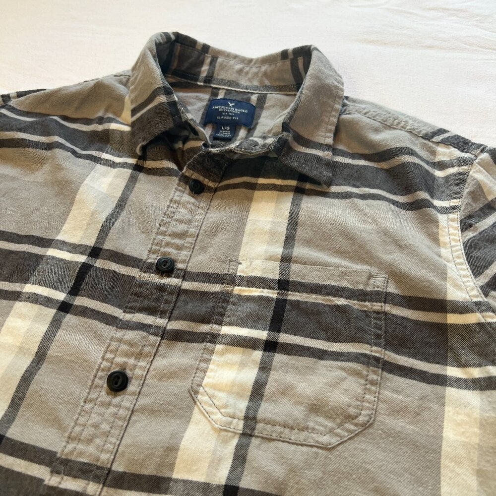 American Eagle Men's Grey Flannel Button Up Classic Fit‎ Size Large - Picture 6 of 8
